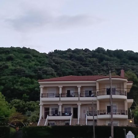 Perdikis Apartments - Paliouria Kókkinon Nerón Exteriér fotografie
